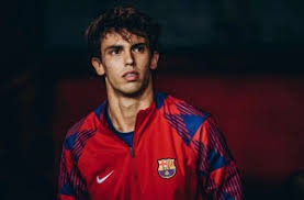 半场战报：利兹联0-0比利亚雷亚尔，尼奥托造险