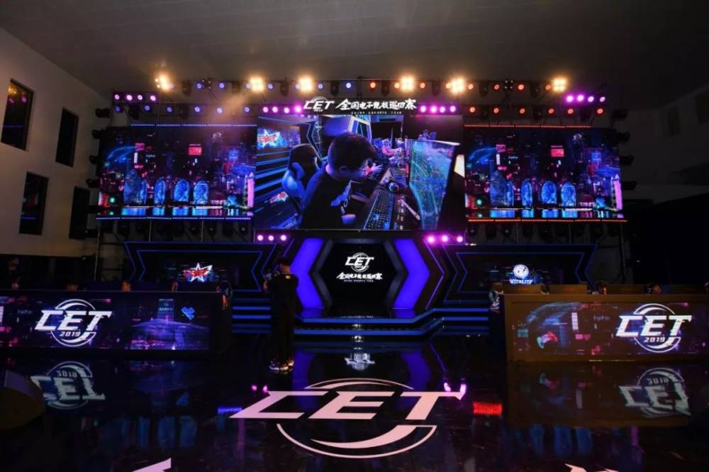 在这场激烈 在这场激烈